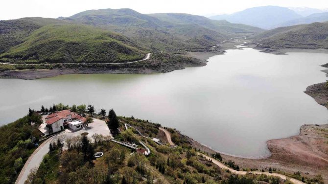 Barajda Korkutan Görüntüden Eser Kalmadı