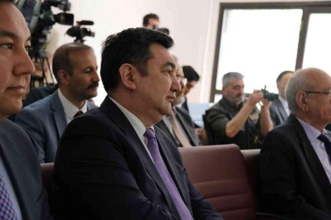 Prof. Dr. Kıdırali: “Türk Dünyası Entegrasyon Sürecinin 30. Yılını İdrak Etmekteyiz”