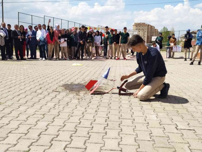 Altıntaş’ta Bilim Şenliği