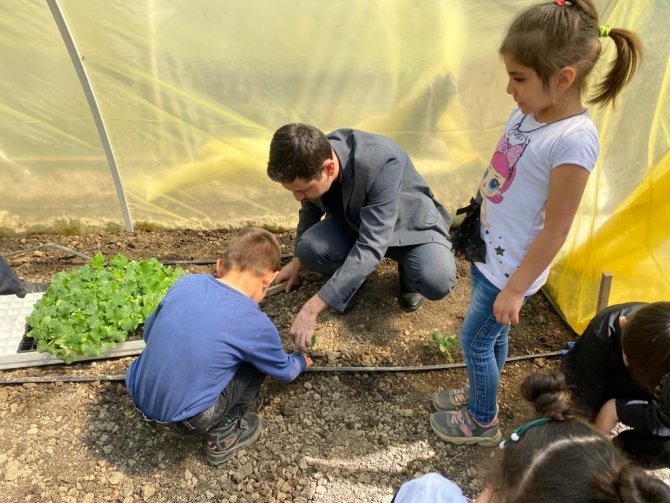 Altıntaş’ta Fide Dikim Etkinliği