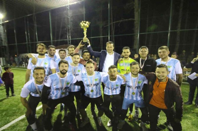 Kaş 5’inci Geleneksel Halı Turnuvası Tamamlandı