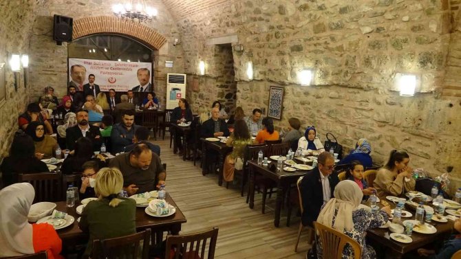 Büyük Birlik Partisi Şehit Aileleri Ve Gazilerle İftarda Buluştu