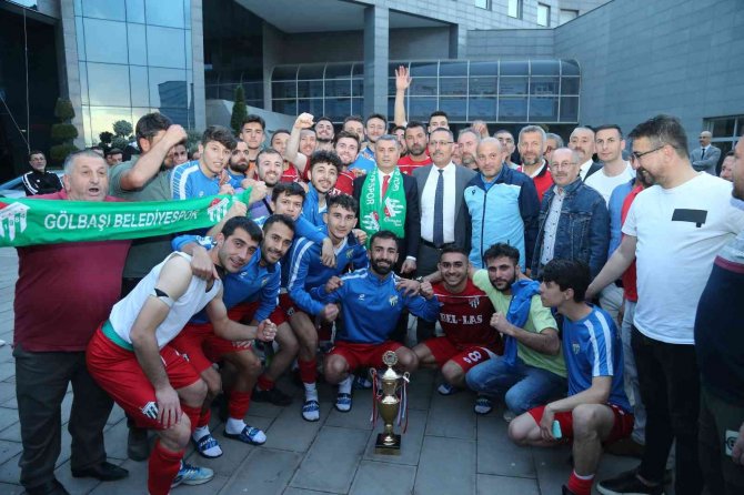 Gölbaşı Belediyespor’dan Şampiyonluk Kutlaması