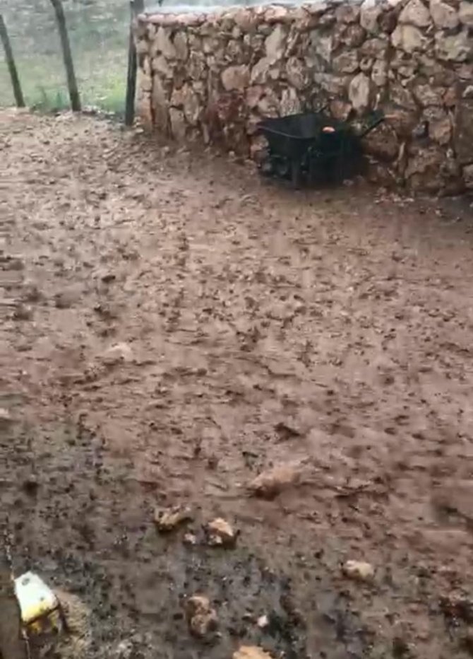 Diyarbakır’da Sağanak Etkili Oldu