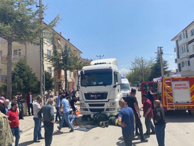 Tırın Altında Kalan Bisiklet Sürücüsü Kaldırıldığı Hastanede Hayatını Kaybetti