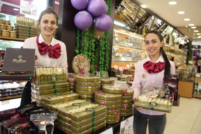 Tuğba Kuruyemiş, Geleneksel Bayram Hazırlıklarını Tamamladı