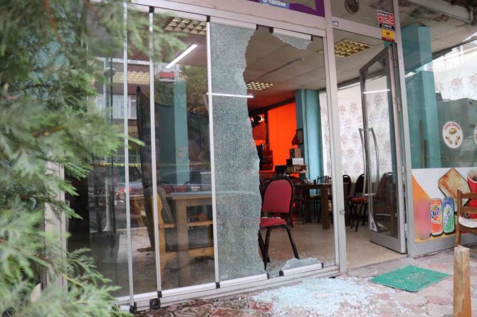 Malatya’da Çay Ocağında Silahlı Kavga: 1’i Ağır 2 Yaralı
