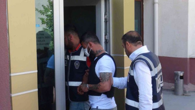 Cinayet Zanlısı Adliyeye Sevk Edildi
