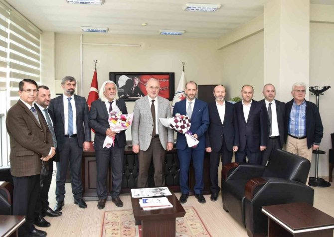 Omü İ̇letişim Fakültesi’nde Devir Teslim