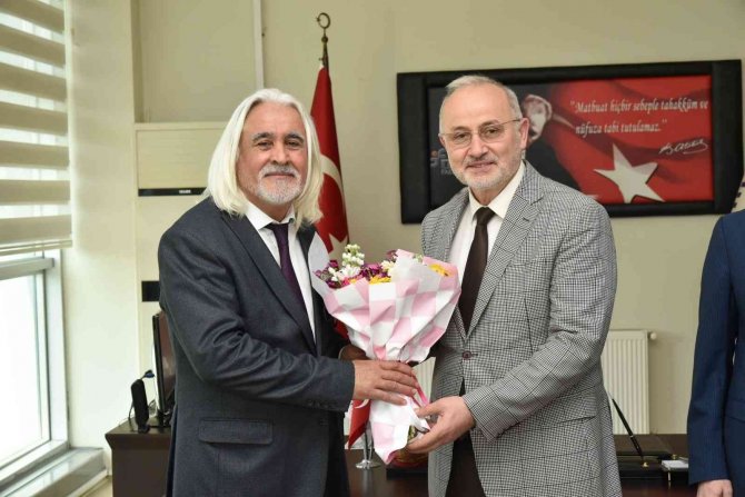 Omü İ̇letişim Fakültesi’nde Devir Teslim