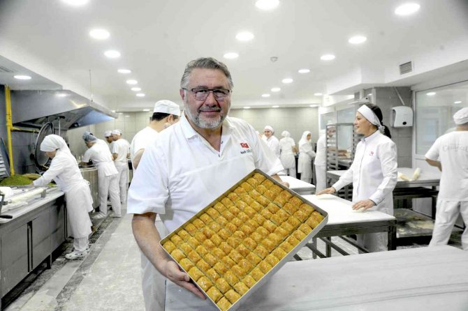 Bayram Baklavaları Hazır