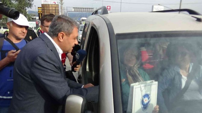 Tatil Bölgelerinde Trafik Yoğunluğu Başladı