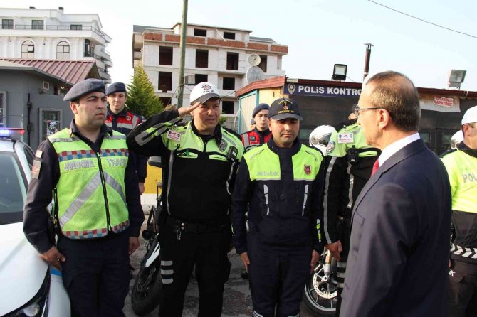 Kocaeli Valisi Yavuz: "Bayramları Sevinç Günleri Olarak Hatırlamak Ve Hatırlatmak İstiyoruz"