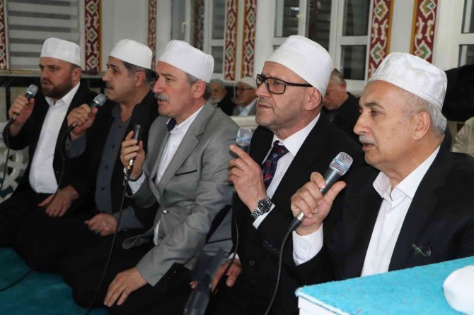 Çarşamba’da 300 Yıllık Gelenek Yaşatıldı: Enderun Usulü Teravih Kılındı