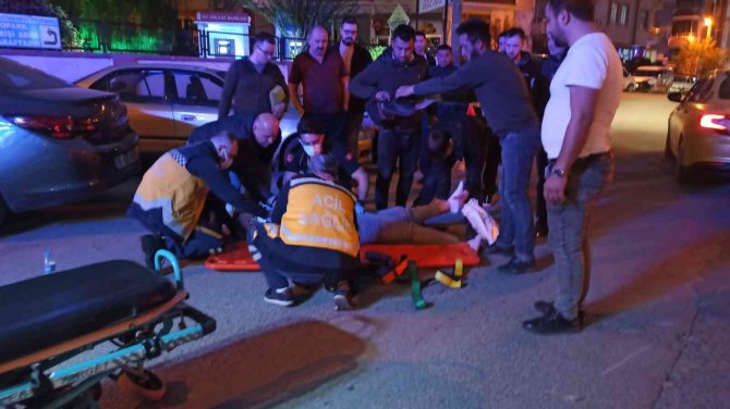 Köpeğe Çarpmamak İçin Kaza Yaptı: 1 Yaralı