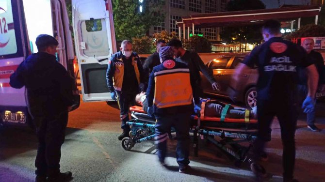 Köpeğe Çarpmamak İçin Kaza Yaptı: 1 Yaralı