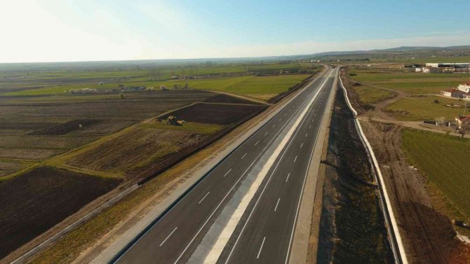 Kırklareli’nde Pınarhisar Ve Çakıllı Çevre Yolları Yarın Açılıyor