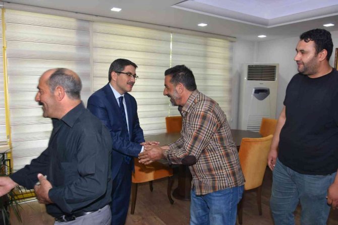 Başkan Çelik Belediye Personeliyle Bayramlaştı