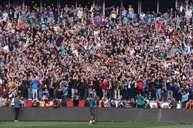 Trabzonspor, Taraftarı İle Buluştu