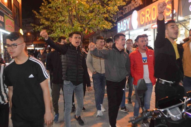 Tki̇ Tavşanlı Linyitspor Taraftarları Haksızlığa Tepki Gösterdi