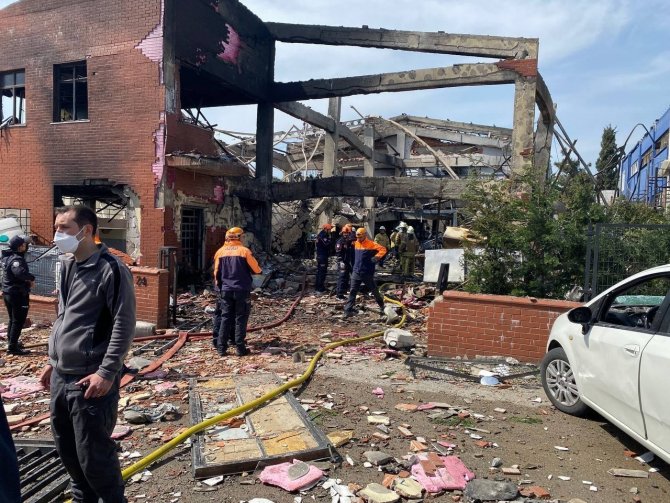 Tuzla’da Patlama Yaşanan Fabrikada 3 İşçinin Hayatını Kaybettiği Öğrenildi