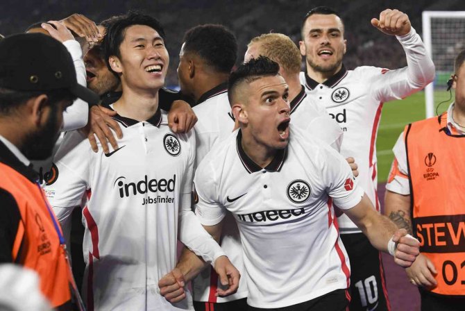 E. Frankfurt, Deplasmanda West Ham United’ı Devirdi