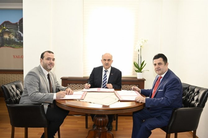 Yalova’da Öğrencilere Staj İmkanı Sağlamak İçin Protokol İmzaladı