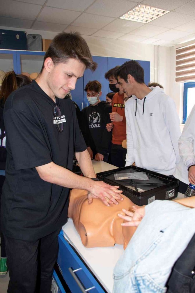 Yks Öncesi Üniversiteyi Gezdiler