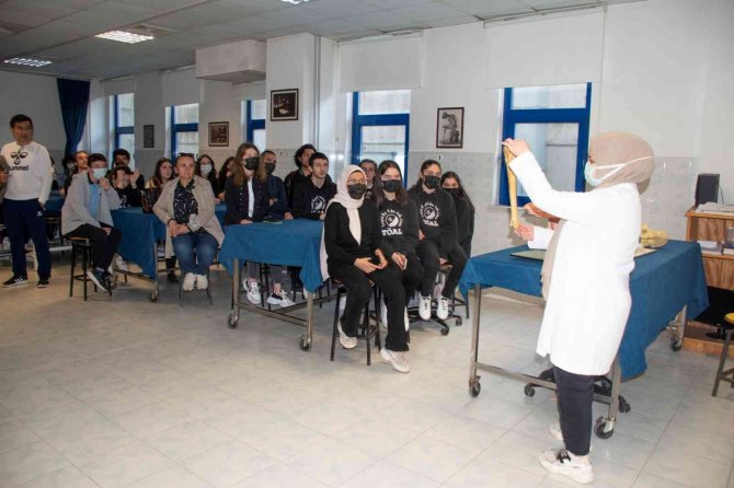 Yks Öncesi Üniversiteyi Gezdiler