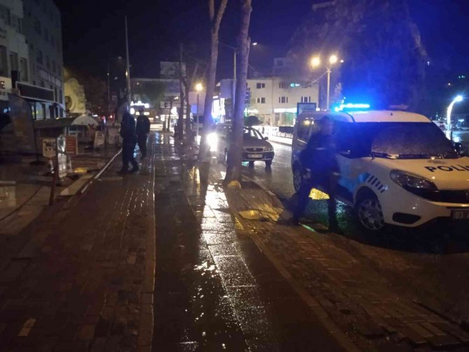 Bıçaklı Kavgada Yaralanan Yabancı Uyruklu Şahıs Hayatını Kaybetti