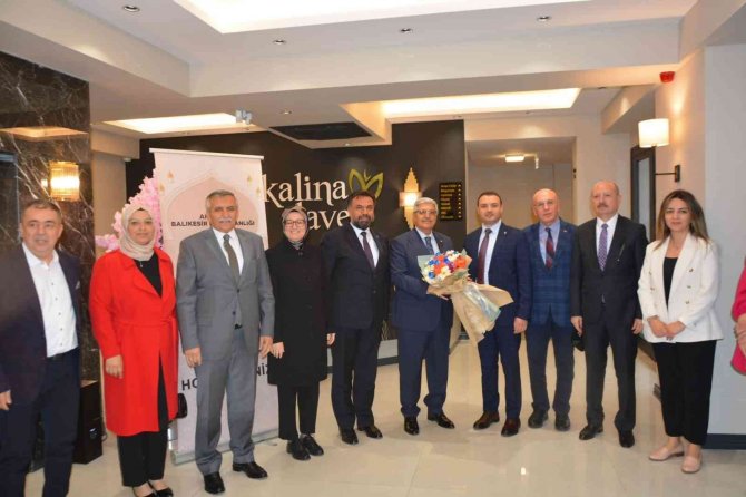 Ak Parti ’Gönül Sofrasında’ Buluştu