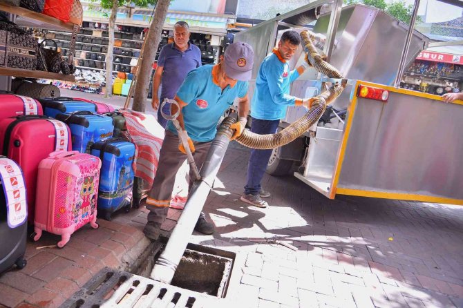 Alanya’da Ramazan Bayramı’nda Temizlik İşleri Tam Mesai Yapacak