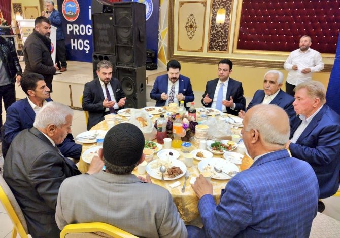 Başkan Sayan Belediye Çalışanlarıyla İftarda Bir Araya Geldi