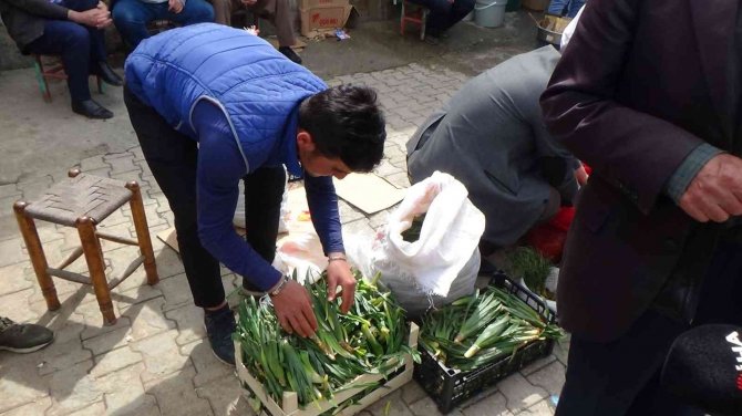 Batman’da Yüksek Dağlarda Yetişen Pancar, Köylülerin Geçim Kaynağı Oldu