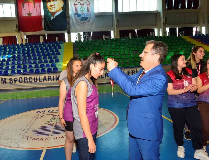 Rektörlük Basketbol Turnuvası Ödülleri Verildi