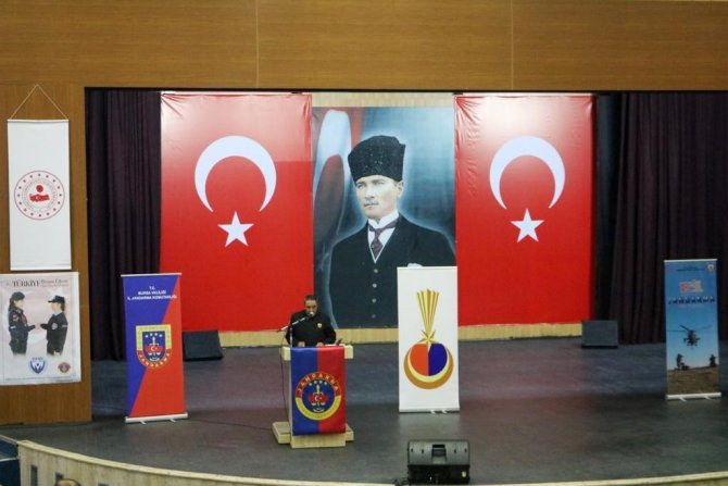 Bursa’da Jandarmadan 600 Güvenlik Görevlisine Eğitim