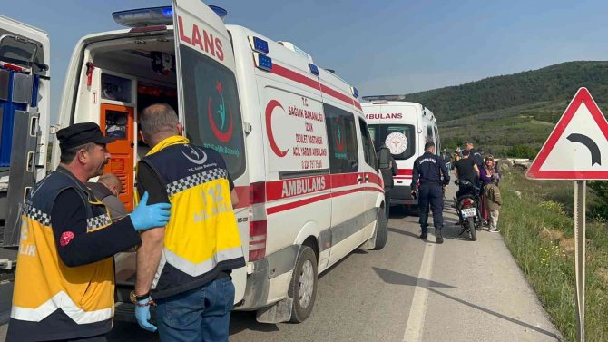 Bursa’da Takla Atan Otomobilde Can Pazarı: 4 Yaralı