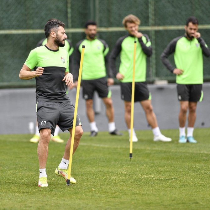 Bursaspor Son Antrenmanını Manisa’da Yaptı