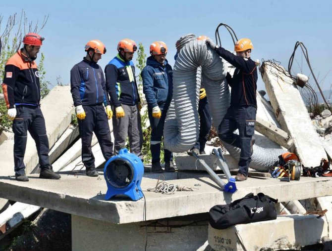 Buski̇ Ekiplerine Kurtarma Eğitimi