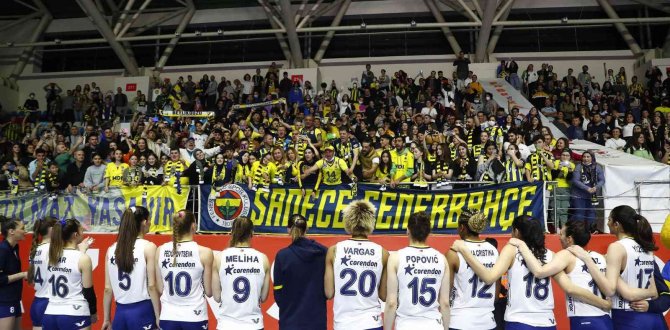 Fenerbahçe Opet, Seride 1-0 Öne Geçti