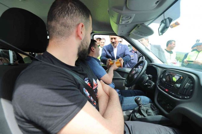 Vali Masatlı’dan Sürücülere Emniyet Kemeri Uyarısı: "Bayramınız Kemerli Olsun"