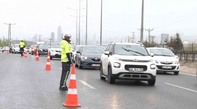 İ̇çişleri Bakan Yardımcısı İ̇nce, Trafik Denetimlerine Katıldı