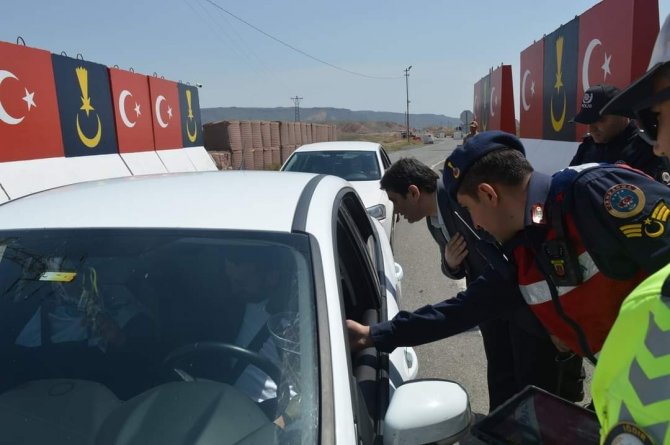 Tuzluca’da ’Bayramınız Kemerli Olsun’ Uygulaması