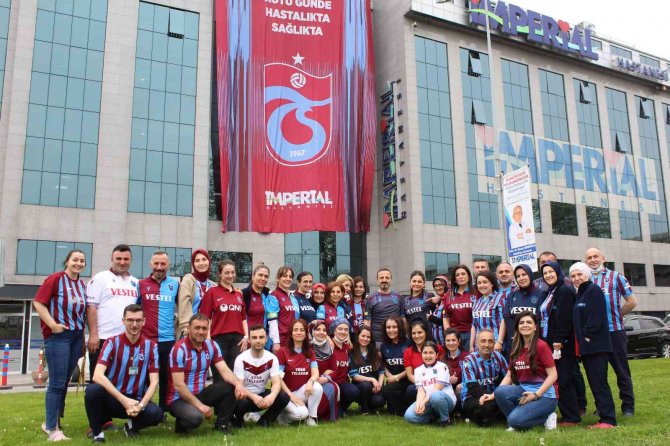 Özel İ̇mperial Hastanesi Çalışanlarından Trabzonspor Formasıyla Hizmet
