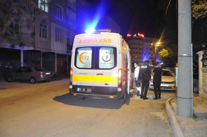 Karaman’da Gençlerin Bıçaklı Kavgasında 3 Kişi Yaralandı