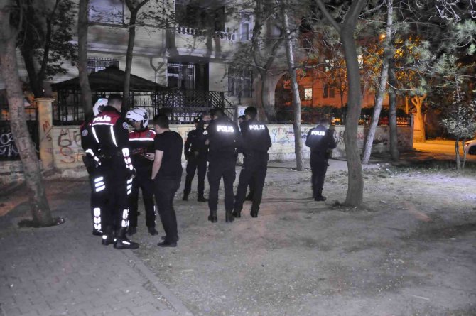 Karaman’da Gençlerin Bıçaklı Kavgasında 3 Kişi Yaralandı