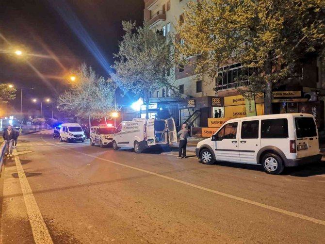 13. Kattan Düşen Genç Hayatını Kaybetti