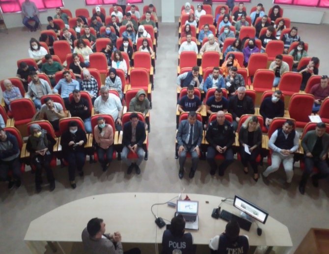 Dpü Tavşanlı Meslek Yüksekokulu’nda " El Ele Güvenli Geleceğe" Konferansı