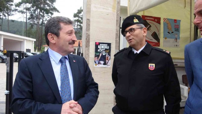 Muğla Valisi Tavlı Önce Denetimlere Katıldı Sonra İftarını Jandarma Ve Emniyet Birimleri İle Yaptı