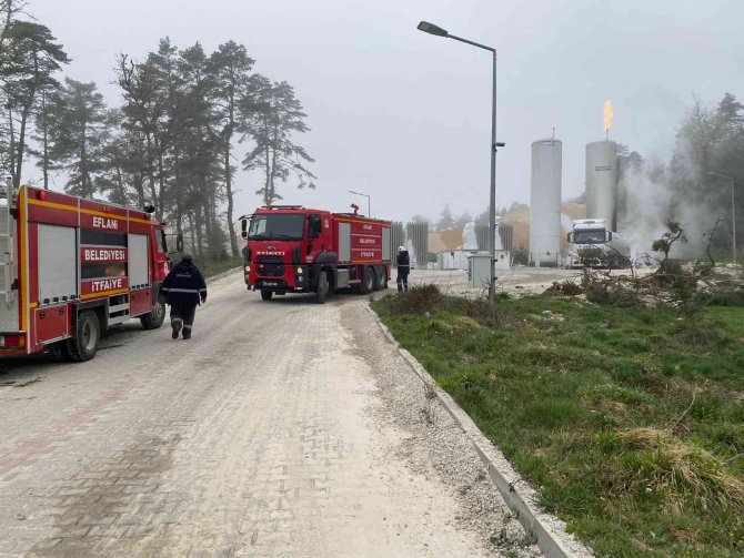 Şişecam İşletmesinde Korkutan Yangın: 1 Yaralı